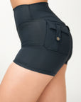 Signature Pockets Short Black